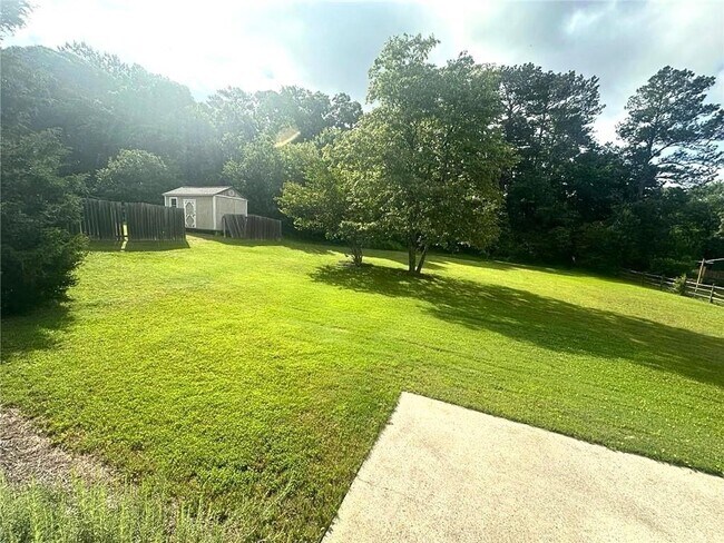 Building Photo - 2743 Sam Calvin Dr