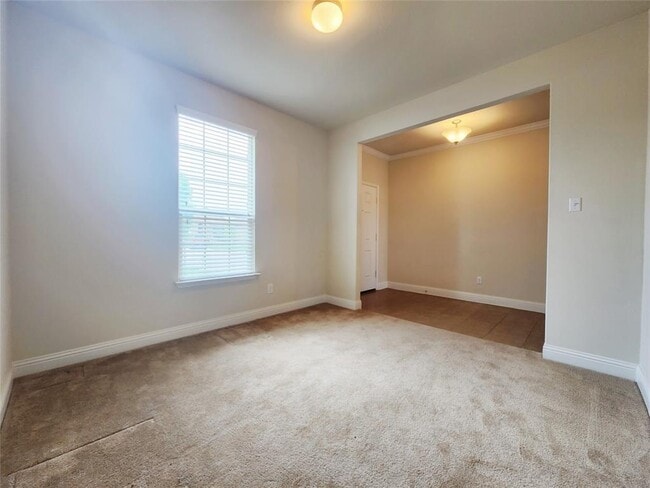 Building Photo - 20028 Ploughshores Ln