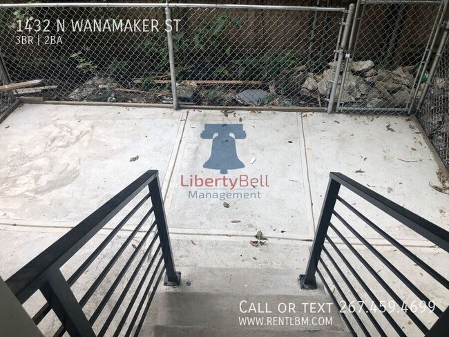 Building Photo - 1432 N Wanamaker St