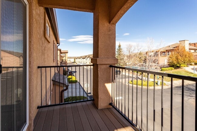 Building Photo - Beautiful Ranch-Style Condo with Attached Garage!!