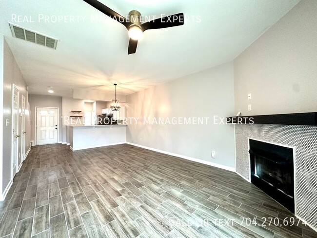 Building Photo - 1318 Anthem Ct
