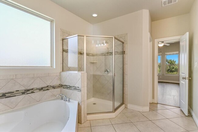 Building Photo - 3908 Crispin Hall Ln