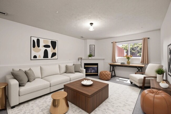 Building Photo - AVAILABLE NOW!