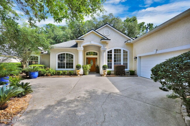 Building Photo - 526 Oakmont Dr