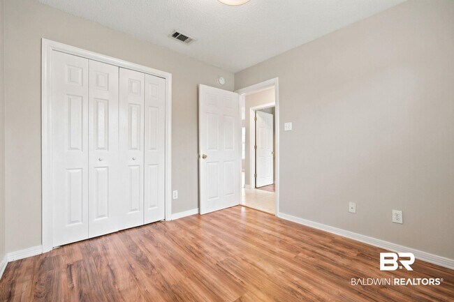 Building Photo - 7689 Audubon Dr