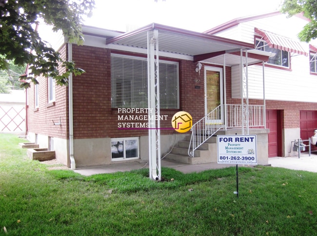 Building Photo - 1857/1859 RKW