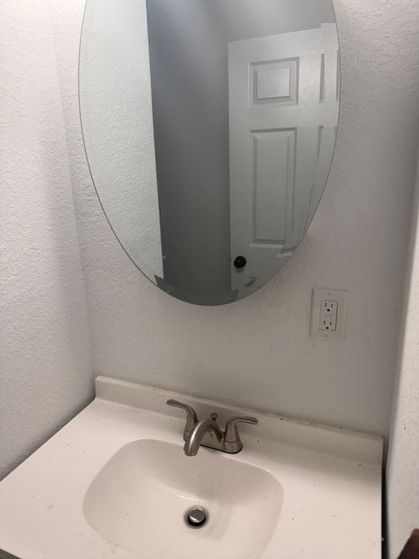 Building Photo - 540 Beal St NW