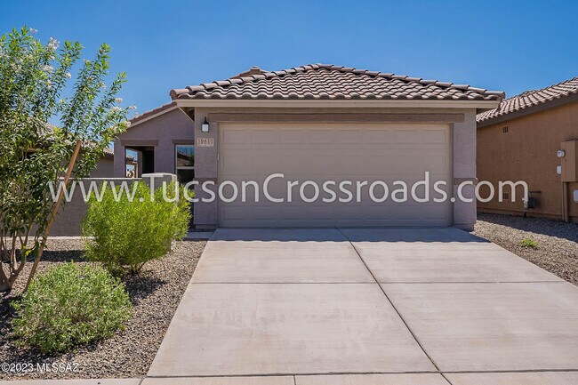 Building Photo - 10611 W Halsey Dr