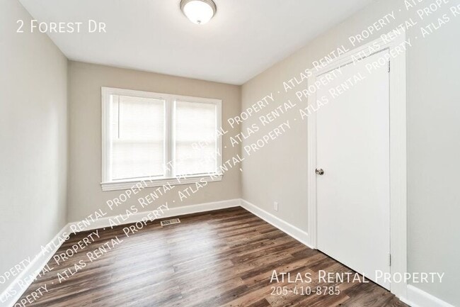 Building Photo - 2 Forest Dr