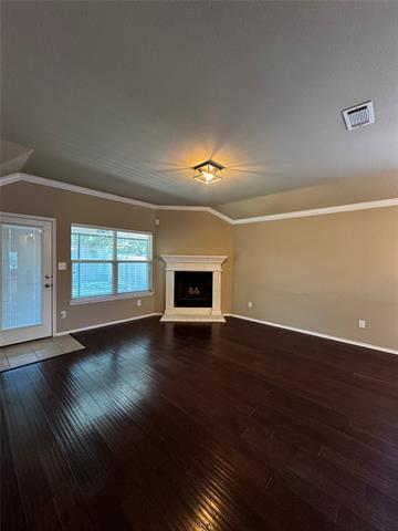 Building Photo - 4548 Fern Valley Dr
