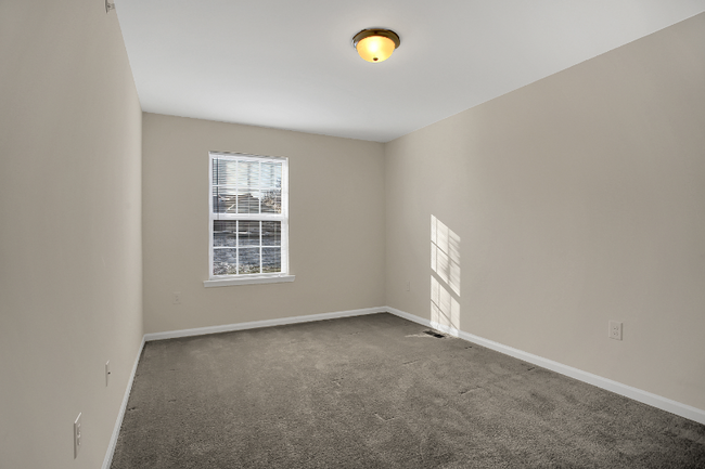 Building Photo - 5175 Winthrop Ave