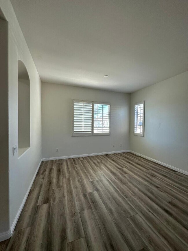 Building Photo - 110 Francesca Ct