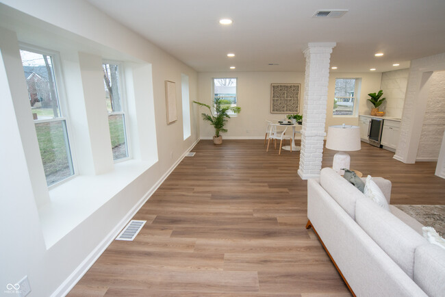 Building Photo - 6337 Cardinal Ln