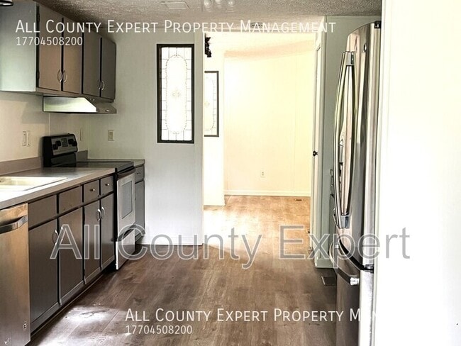 Building Photo - 375 Bethesda Trail