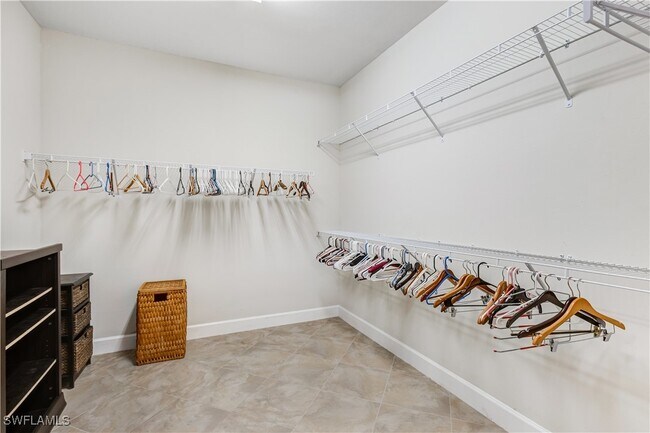 Building Photo - 7611 Winding Cypress Dr