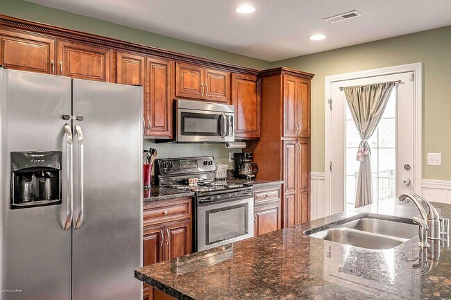 Building Photo - Beautiful 3-Bed Home In Mount Washington