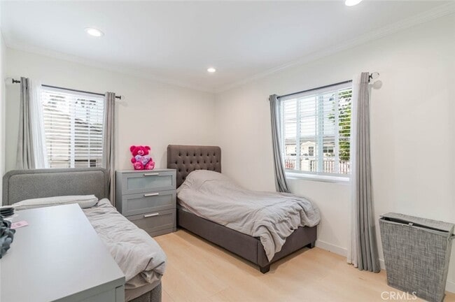 Building Photo - 12300 Stagg St