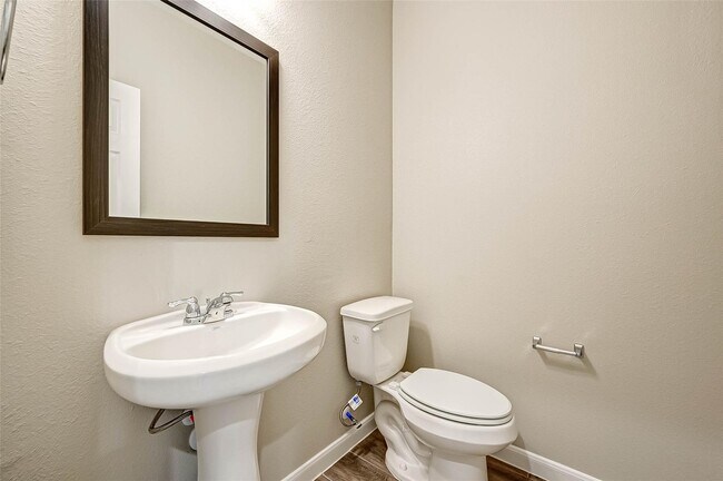 Building Photo - 17135 Wilthorne Colony Ct