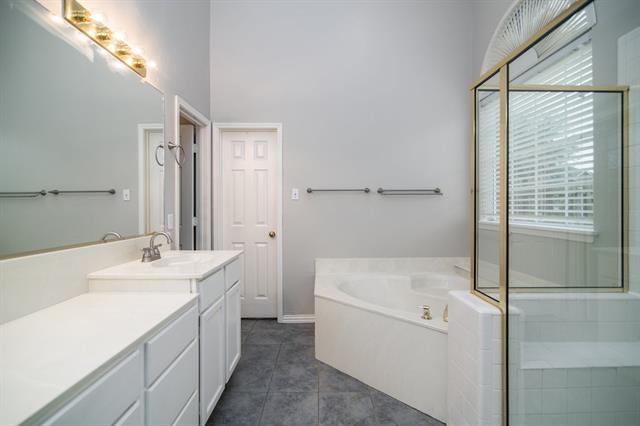 Building Photo - 2313 Dampton Dr