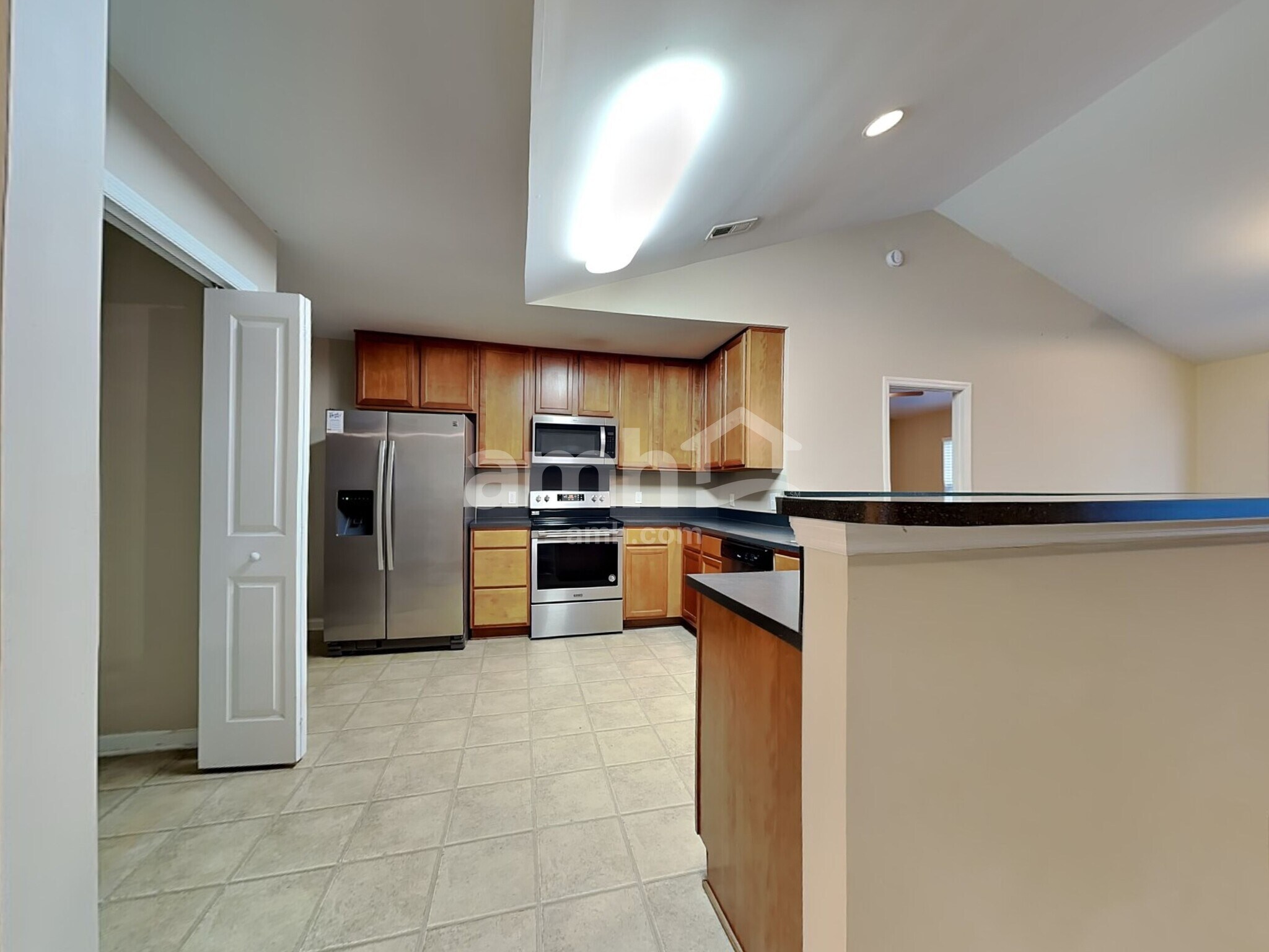 Building Photo - 5015 Whitfield Ct