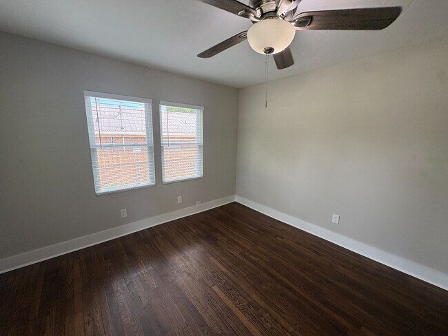 Building Photo - Your Next Home Awaits – Spacious Rental in a Convenient Location