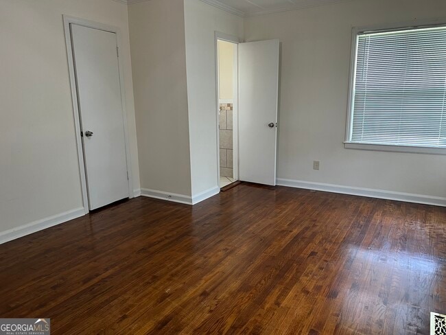 Building Photo - 1704 Woodrow Ave