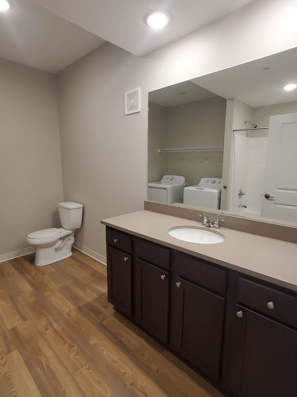 Building Photo - 421 S Gustin