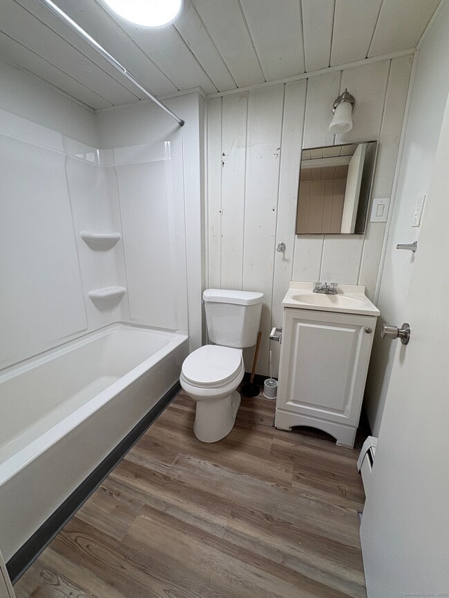 Building Photo - 5 White Birch Ln