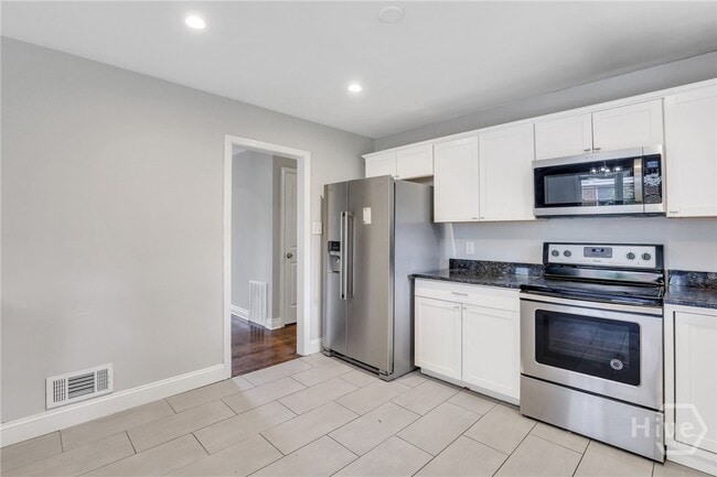 Building Photo - 5215 Habersham St