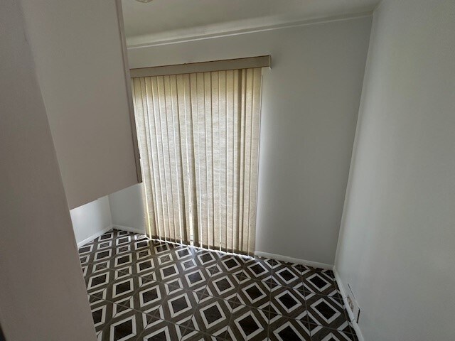 Building Photo - 9 S Seward Ave