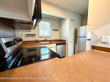 Building Photo - 612 S Dibble Blvd