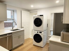 Building Photo - 153 Southside Ave