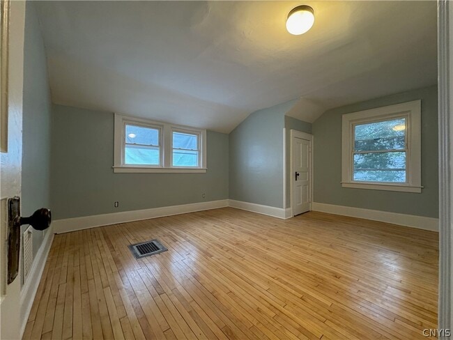 Building Photo - 831 Lancaster Ave