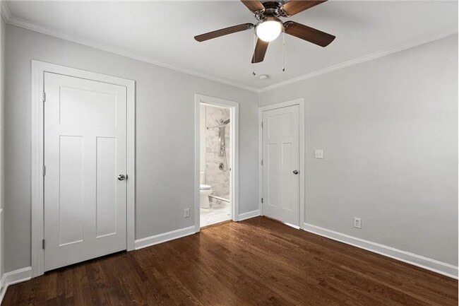 Building Photo - 613 Youngs Ln