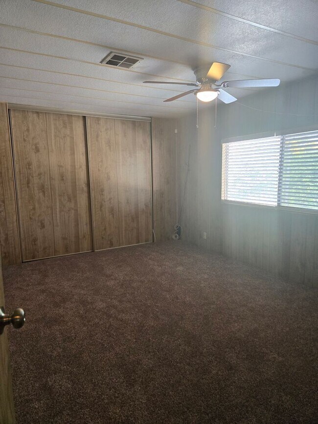 Building Photo - 25313 De Waide Ave