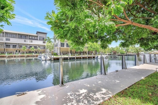 Building Photo - 164 SE 4th Terrace