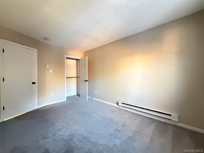 Building Photo - 4 Edelweiss Dr