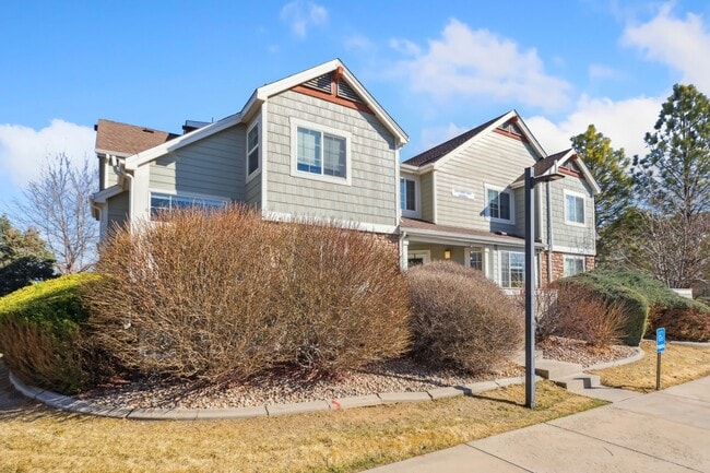 Building Photo - 5550 Corbett Dr