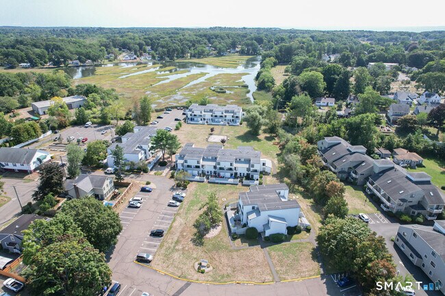 Building Photo - 2 Hamre Ln