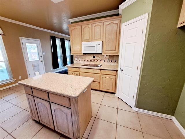 Building Photo - 9113 Trail Wood Dr