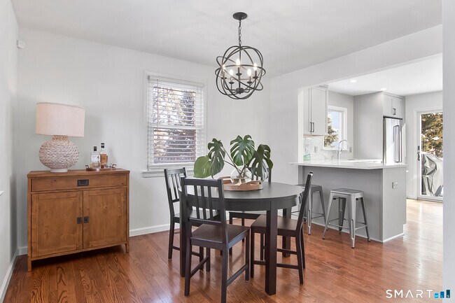 Building Photo - 26 Chelene Rd