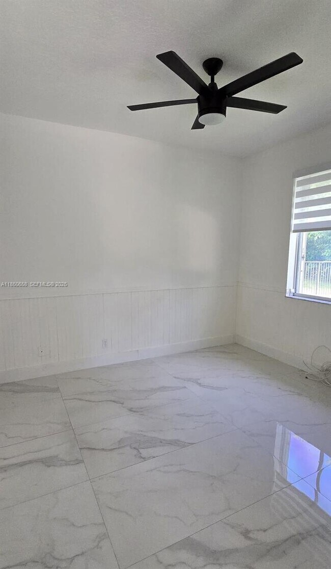 Building Photo - 1506 Lantana Ct