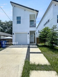 Building Photo - 1804 E Crockett St