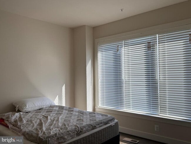 Building Photo - 6611 Eames Wy