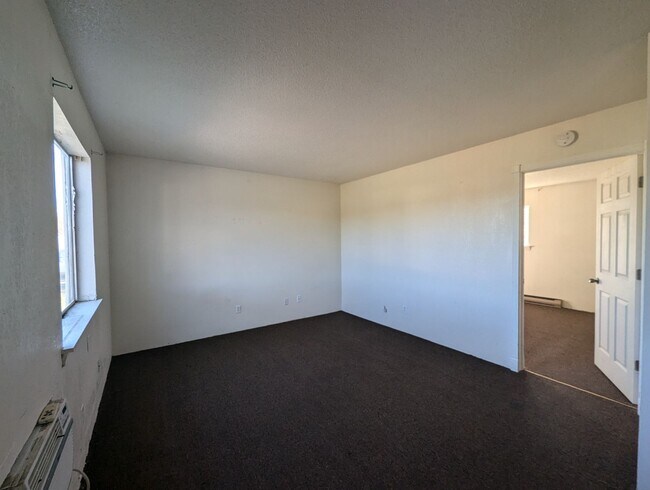 Building Photo - 1 Bed/1 Bath Apartment in Melbourne Water,...