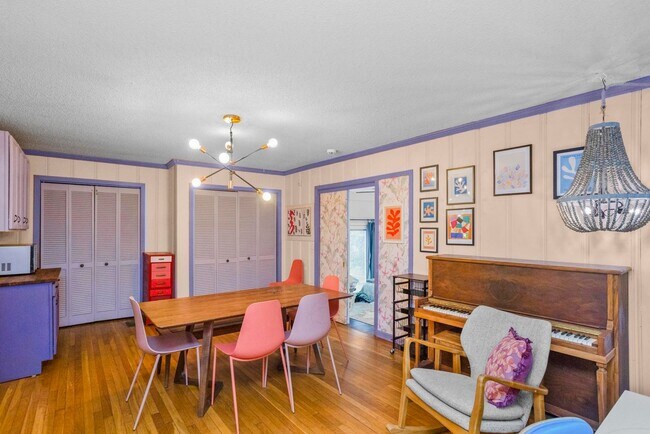 Building Photo - 4117 Saunders Ave