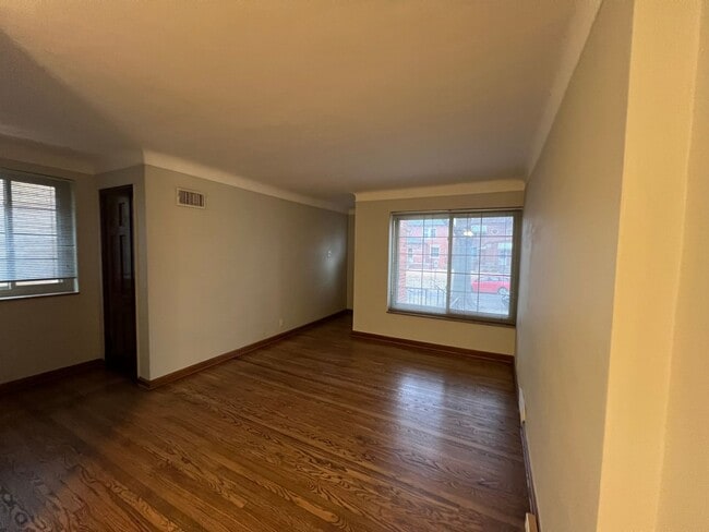 Building Photo - 6358-60 Sutherland Ave