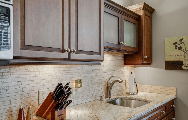 Building Photo - 136 SW Washington Ave