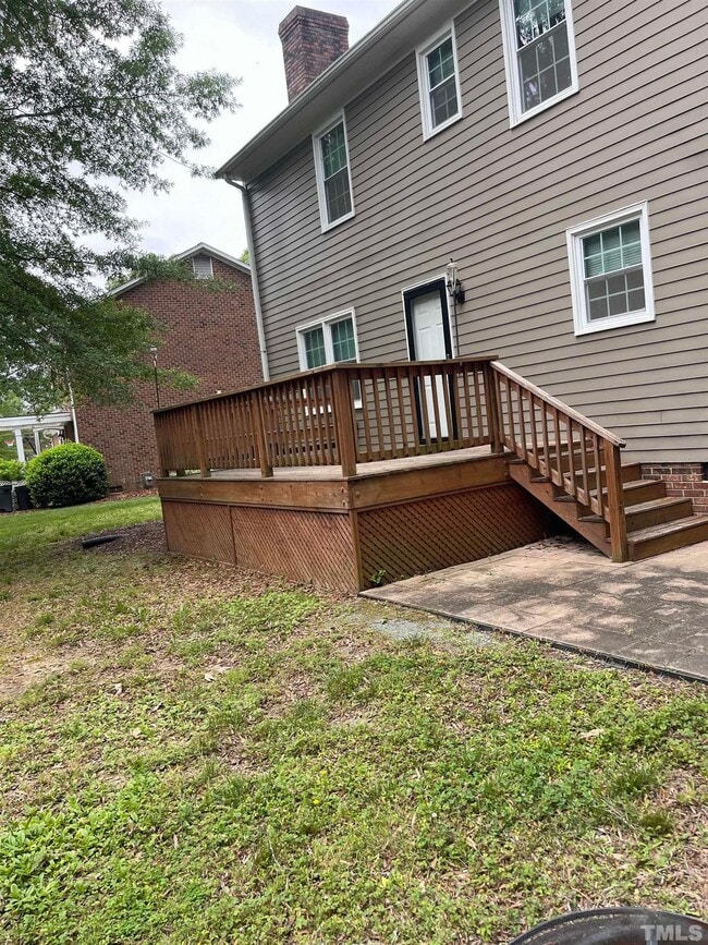 Building Photo - 407 Portsmouth Ct