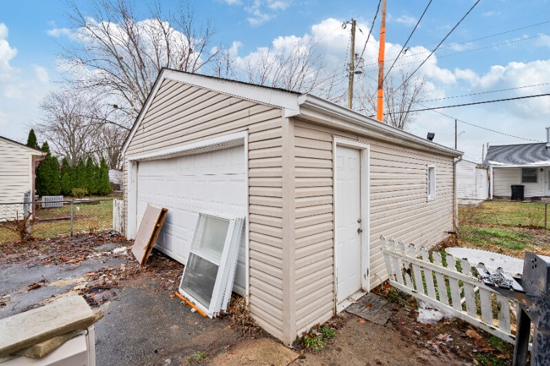 Building Photo - 2519 Walker Ave